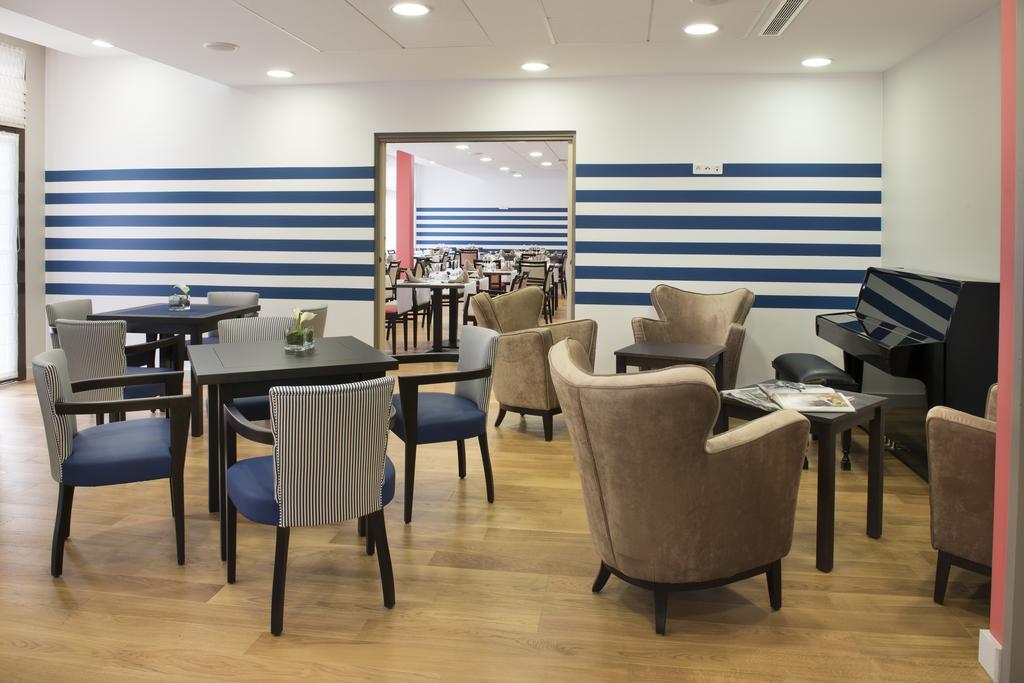 Domitys Le Ruban D'Azur Aparthotel Sete Bilik gambar